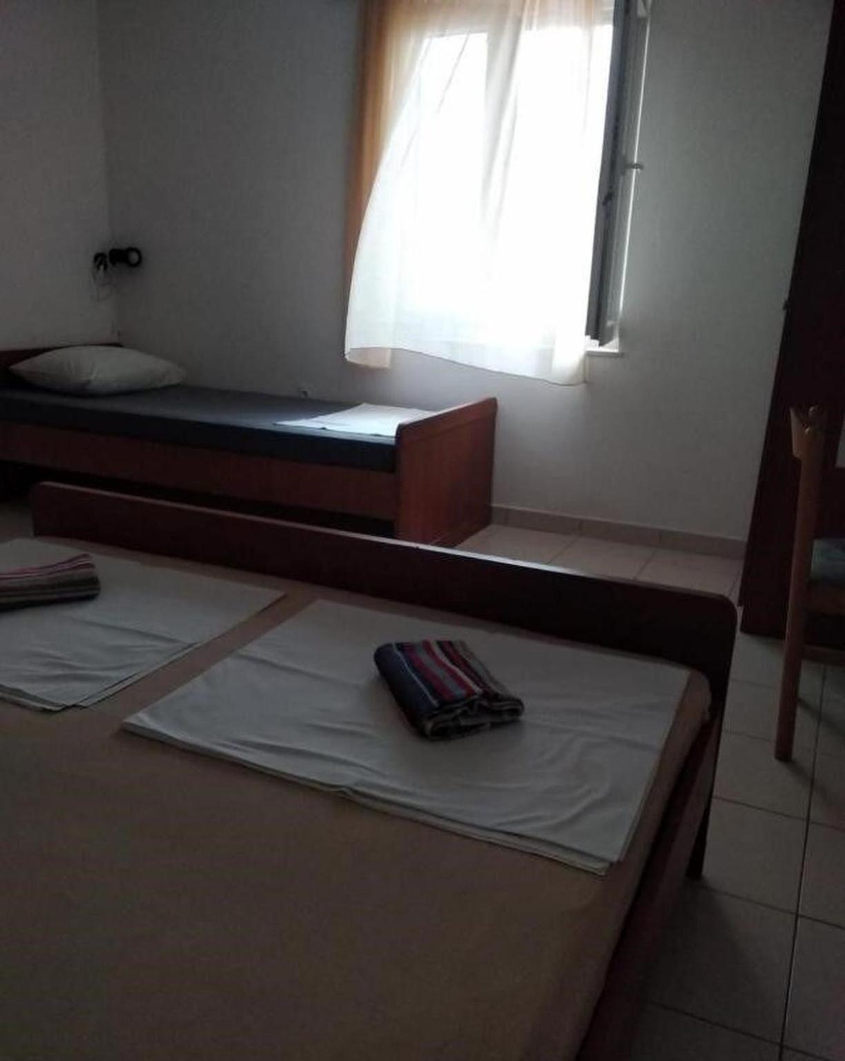 Apartments Vlado - 50M From The Sea Rogac Exterior photo