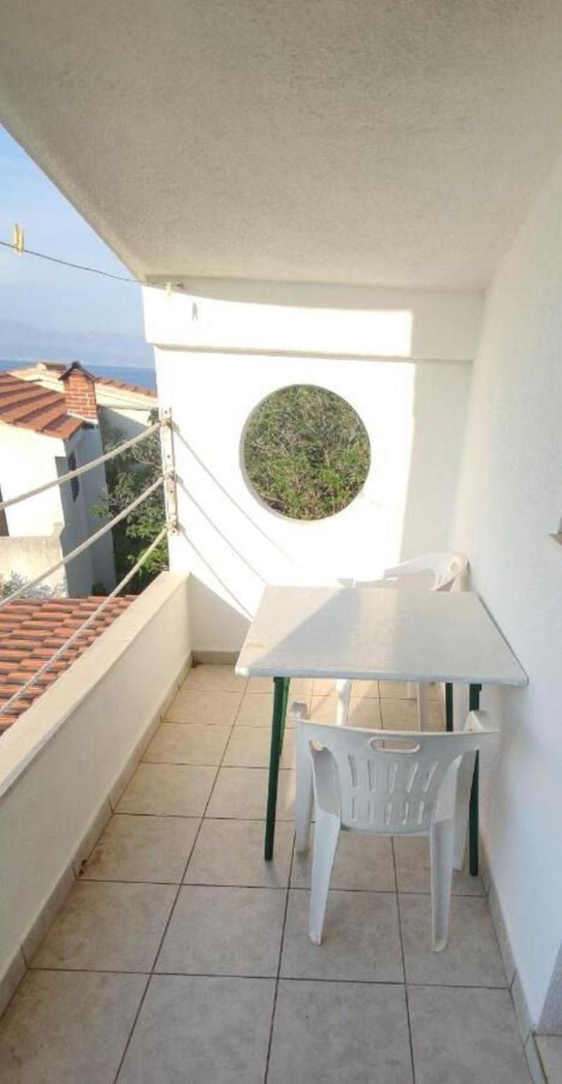 Apartments Vlado - 50M From The Sea Rogac Exterior photo