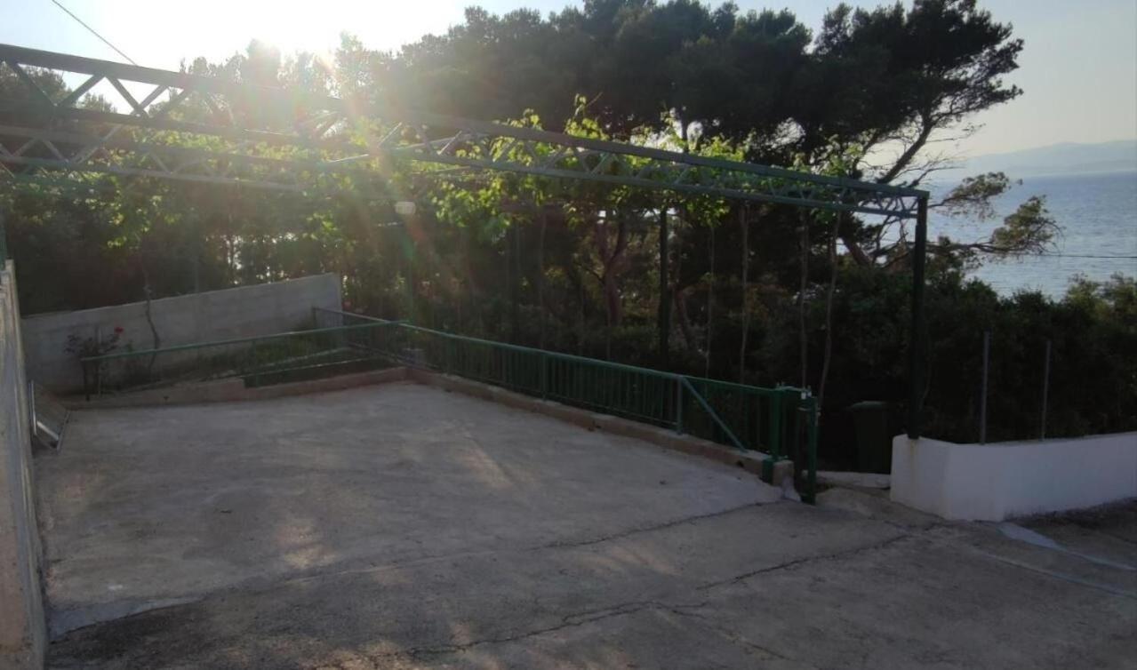 Apartments Vlado - 50M From The Sea Rogac Exterior photo